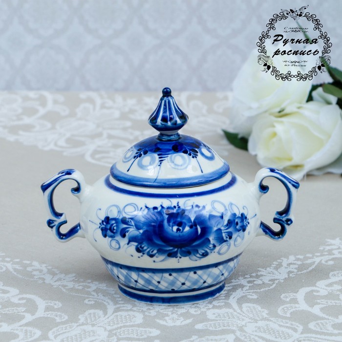 

Сахарница, гжель, фарфор, автор Маланина, 15х18 см