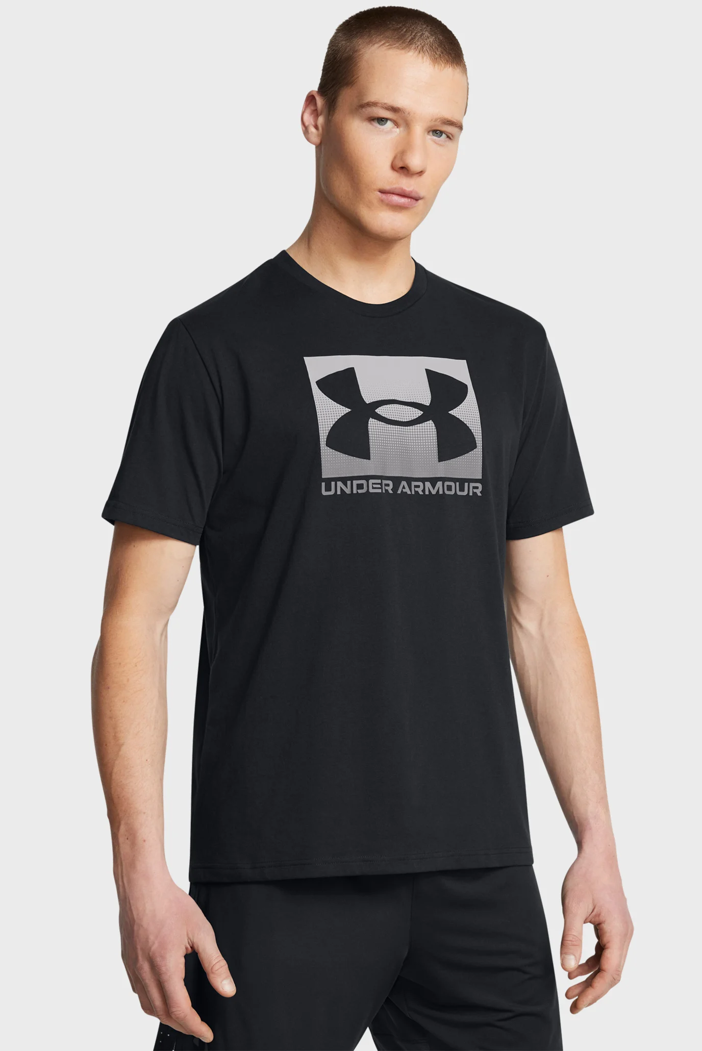 

Футболка Under Armour для мужчин, чёрная, размер M, 1386793-001, Черный, 1386793