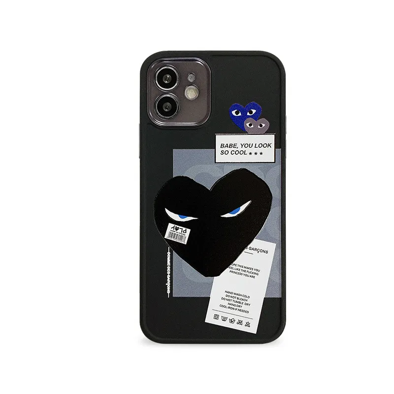 фото Чехол digital cover для iphone 12 pro play черный/рисунок сердце/ digital cover/12 pro