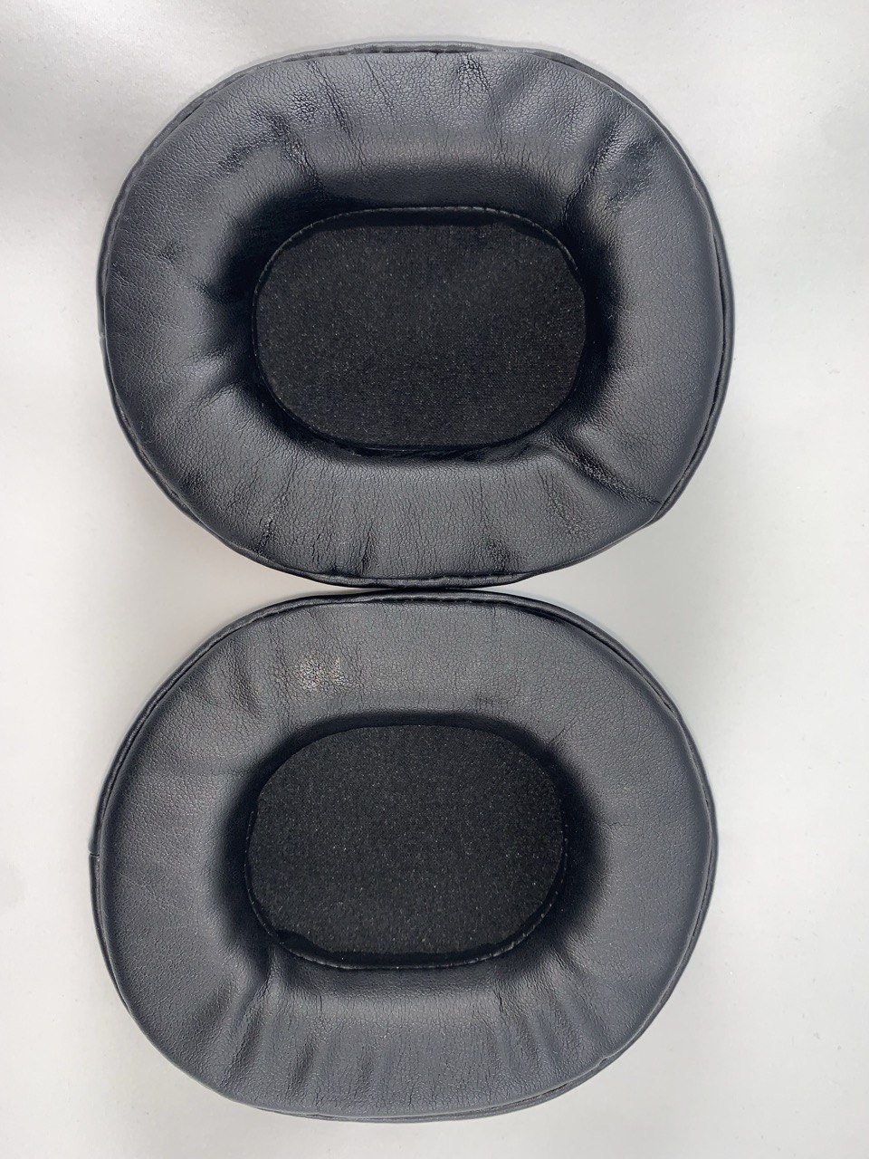 

Амбушюры для наушников 100x85x30мм(универсальные), Черный, 100x85x30мм(универсальные)