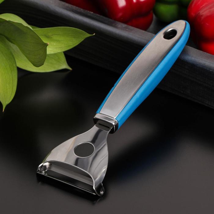 

Овощечистка Доляна Blade, 18 см, ручка soft touch, цвет синий