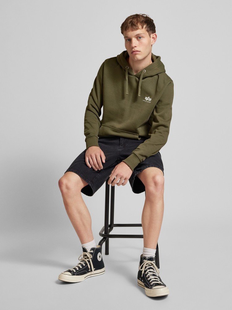 Худи мужское Alpha Industries 196318 зеленое S