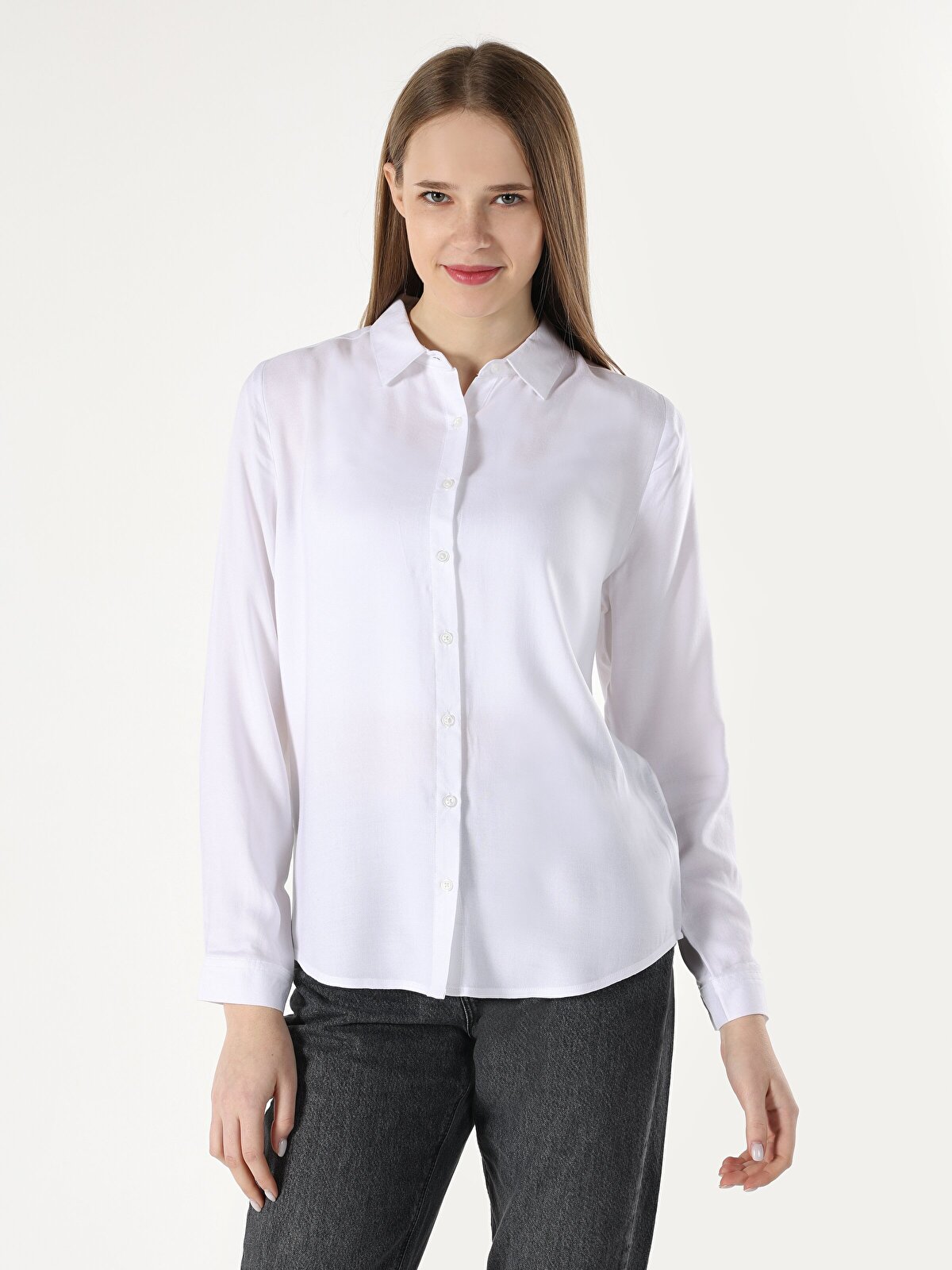 

Рубашка женская Colin's CL1048443_Q1.V1_WHT белая S, CL1048443_Q1.V1_WHT