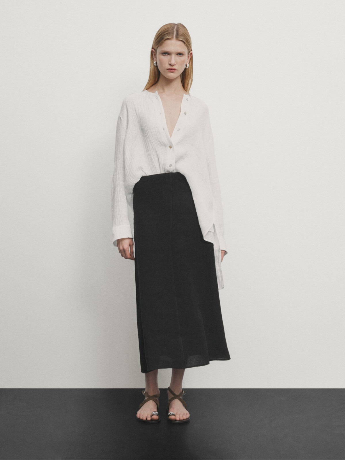

Юбка женская Massimo Dutti 5240/641-I2024 черная M, Черный, 5240/641-I2024