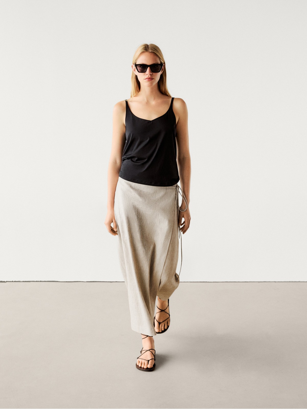 

Юбка женская Massimo Dutti 5243/643-I2024 белая S, Белый, 5243/643-I2024