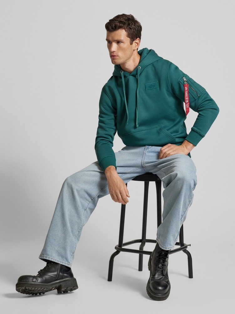 Худи мужское Alpha Industries 178318 зеленое M