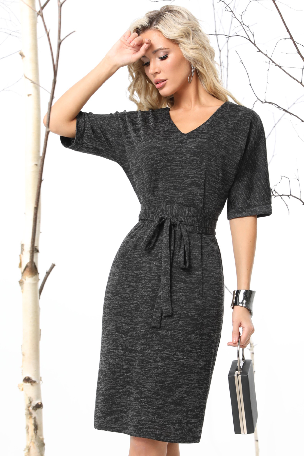 

Платье женское DSTrend 379 черное 50 RU, Черный, 0379