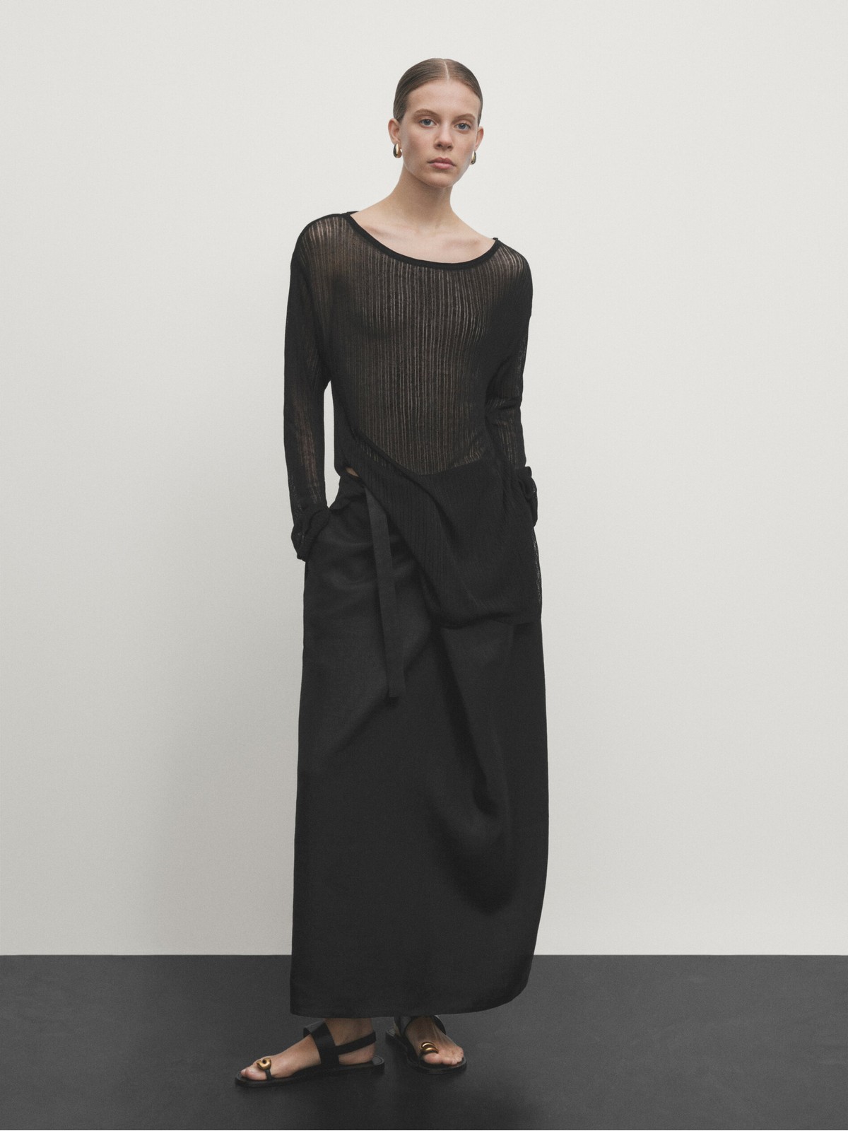 

Юбка женская Massimo Dutti 5293/100-I2024 черная L, Черный, 5293/100-I2024