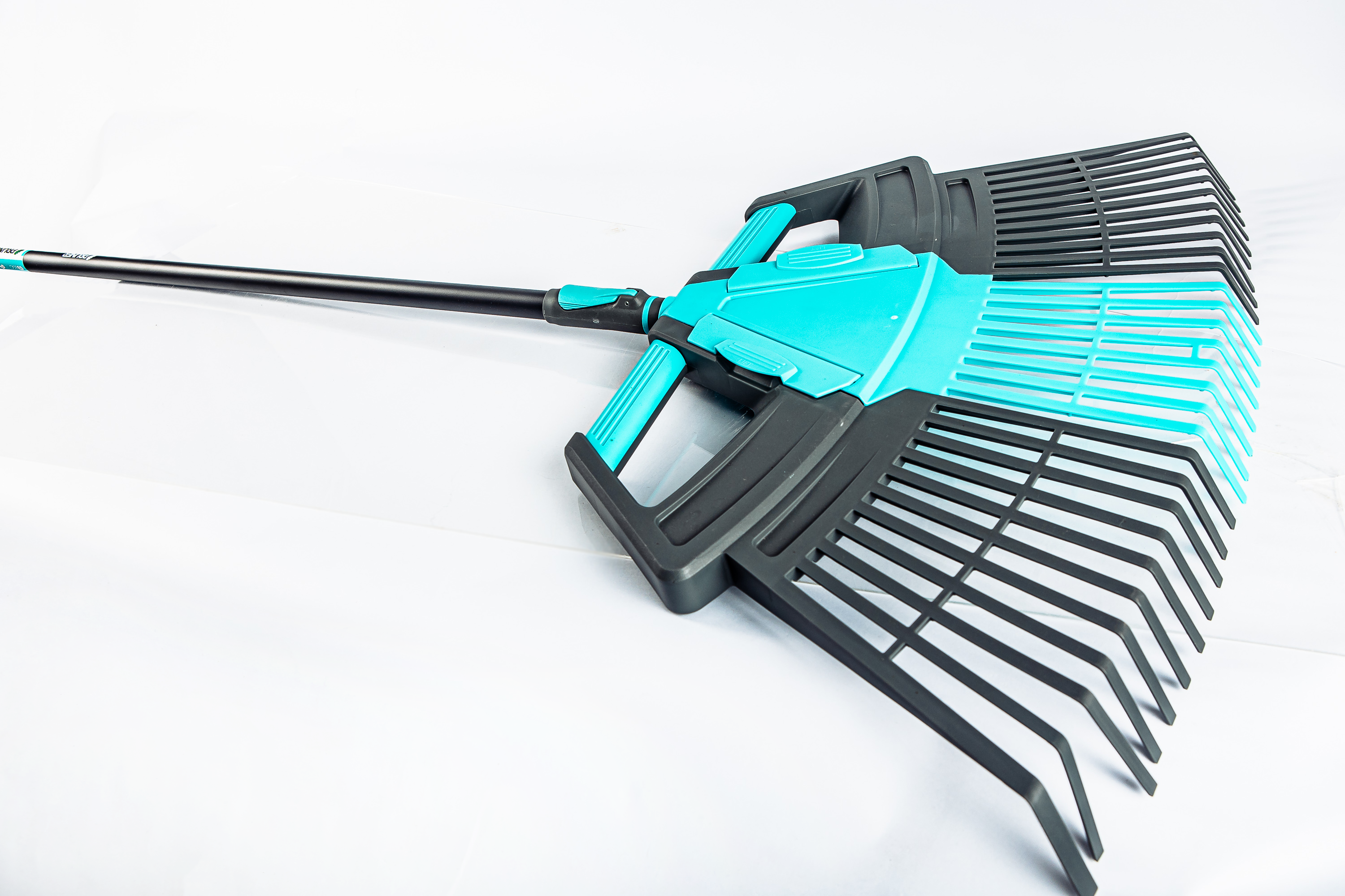 

Рукоятка алюминиевая 150 см (для комбисистемы) Pruner RH-36S, Голубой;черный