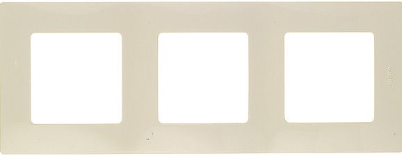 

LEGRAND Etika 672513 рамка трехместная слоновая кость, Бежевый