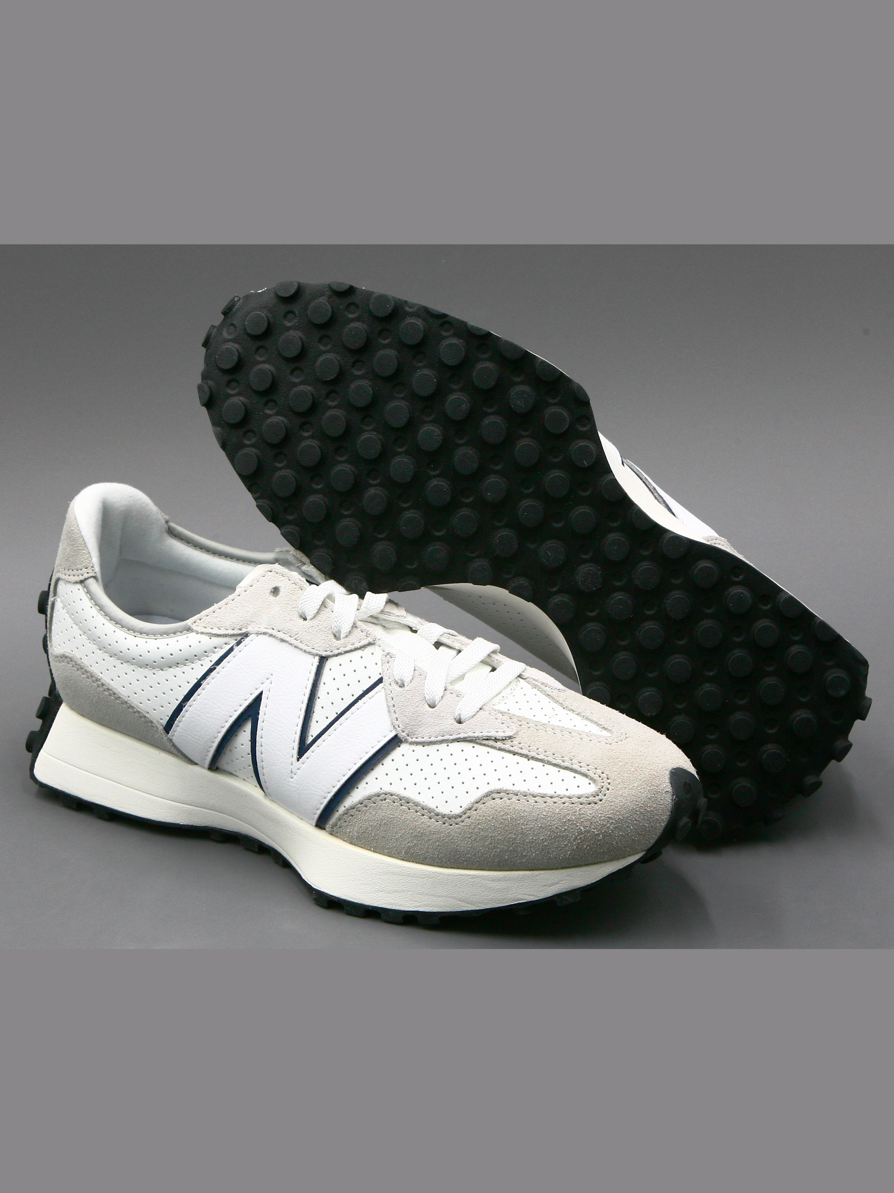 

Кроссовки мужские New Balance 327 белые 9.5 US, Белый, 327