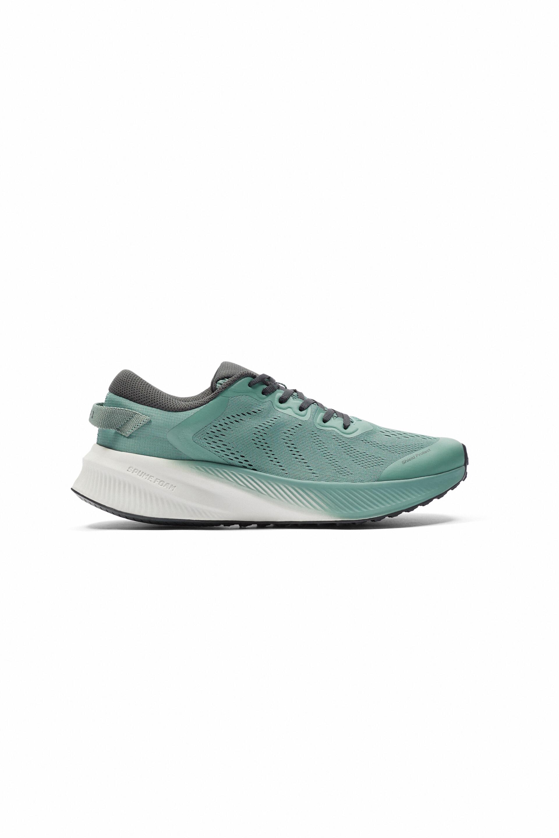 

Кроссовки мужские ZARA 177679 бирюзовые 42 RU (доставка из-за рубежа), 177679