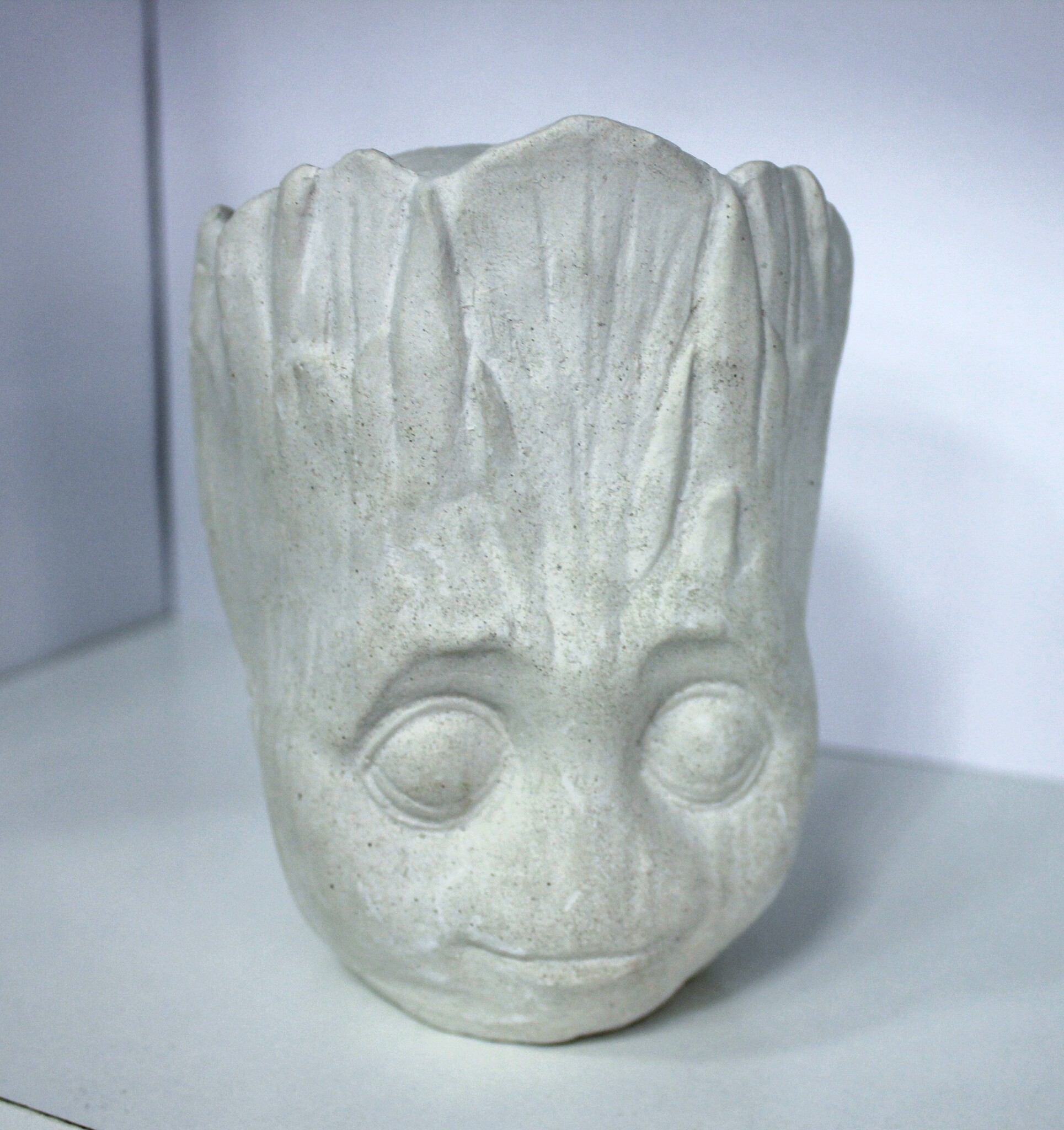 

Гипсовая белая копилка Грут (Groot)