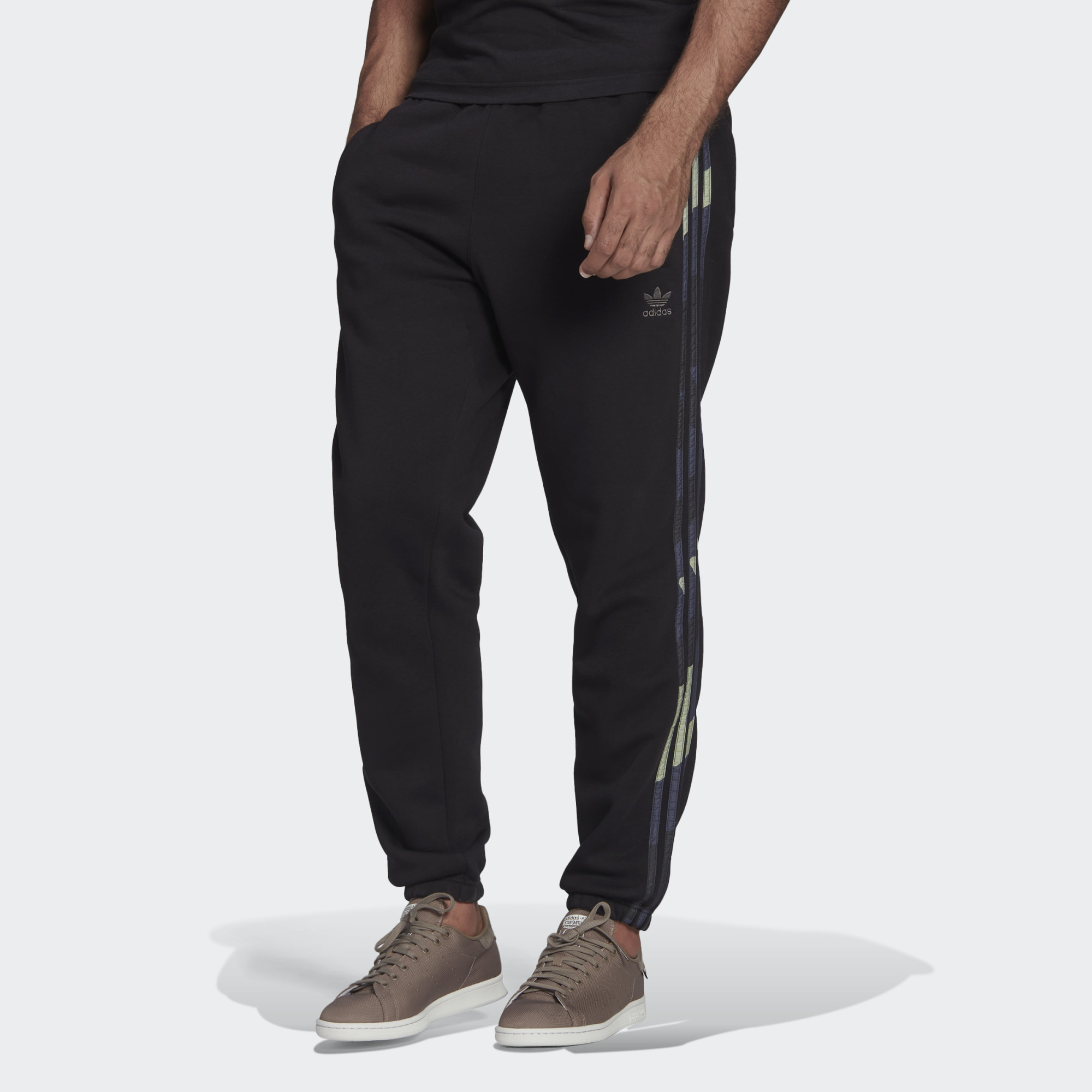 фото Спортивные брюки мужские adidas hf4878 черные xl