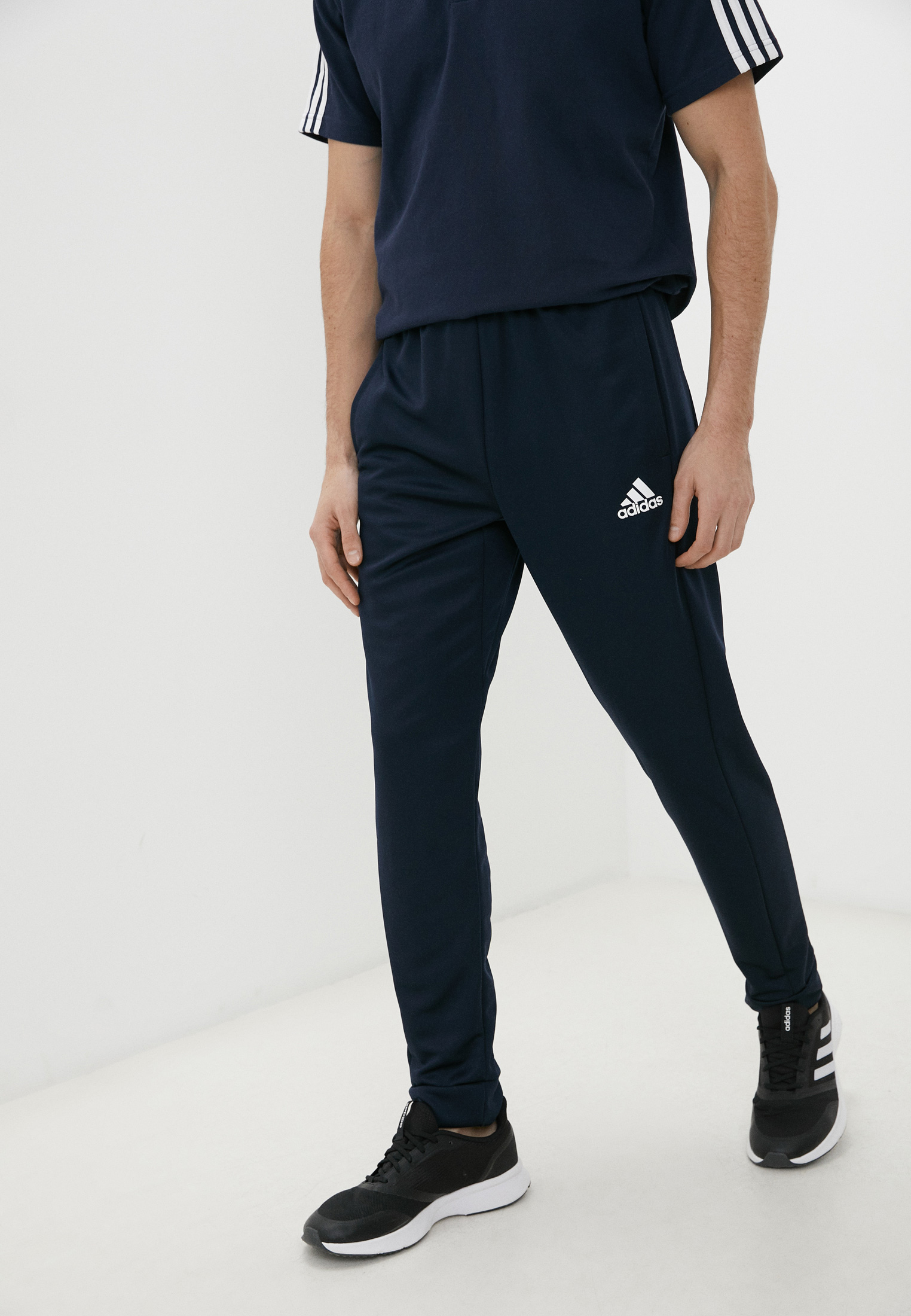 

Спортивные брюки мужские Adidas HF7187 черные S, HF7187