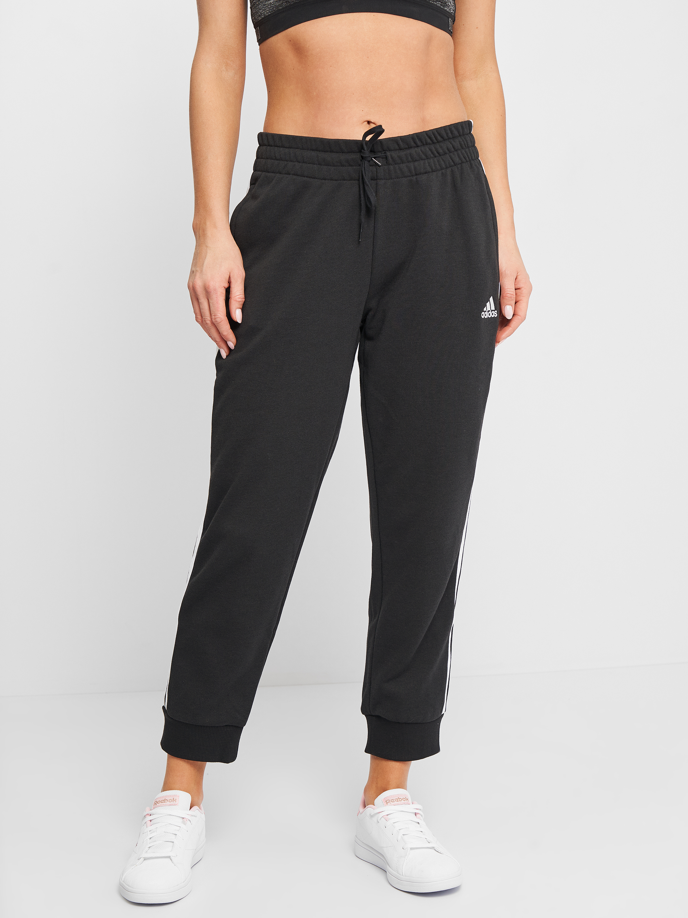 фото Спортивные брюки женские adidas hd4309 черные m