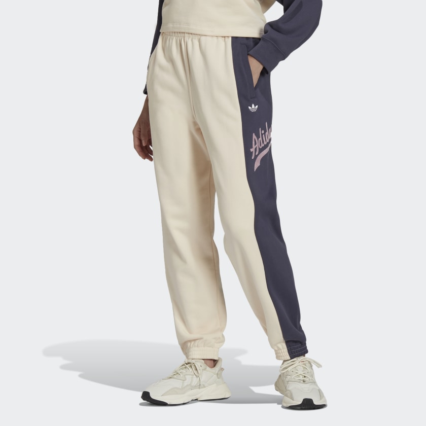 

Спортивные брюки женские Adidas HD977 бежевые 40 DE, HD977