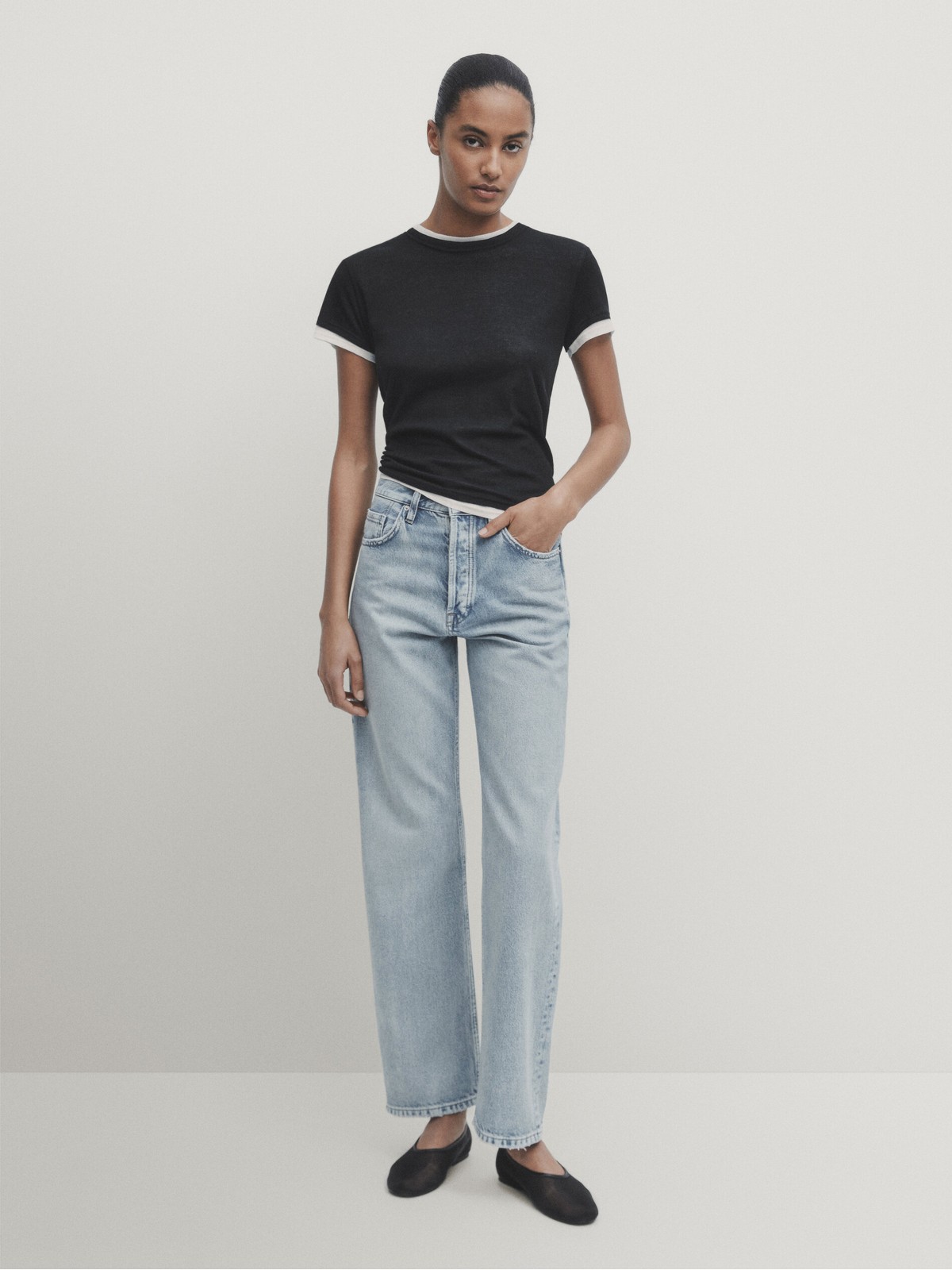 

Джинсы женские Massimo Dutti 5039/539-I2024 голубые 42 EU, Голубой, 5039/539-I2024