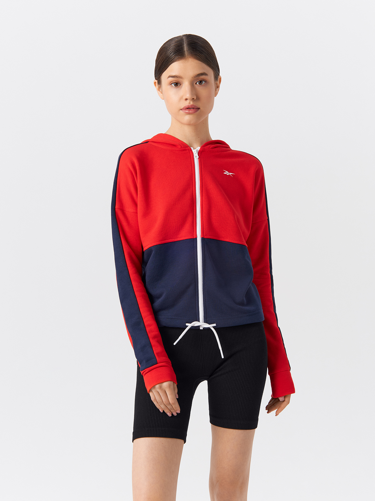 Толстовка женская Reebok FT0901 красная XS красный