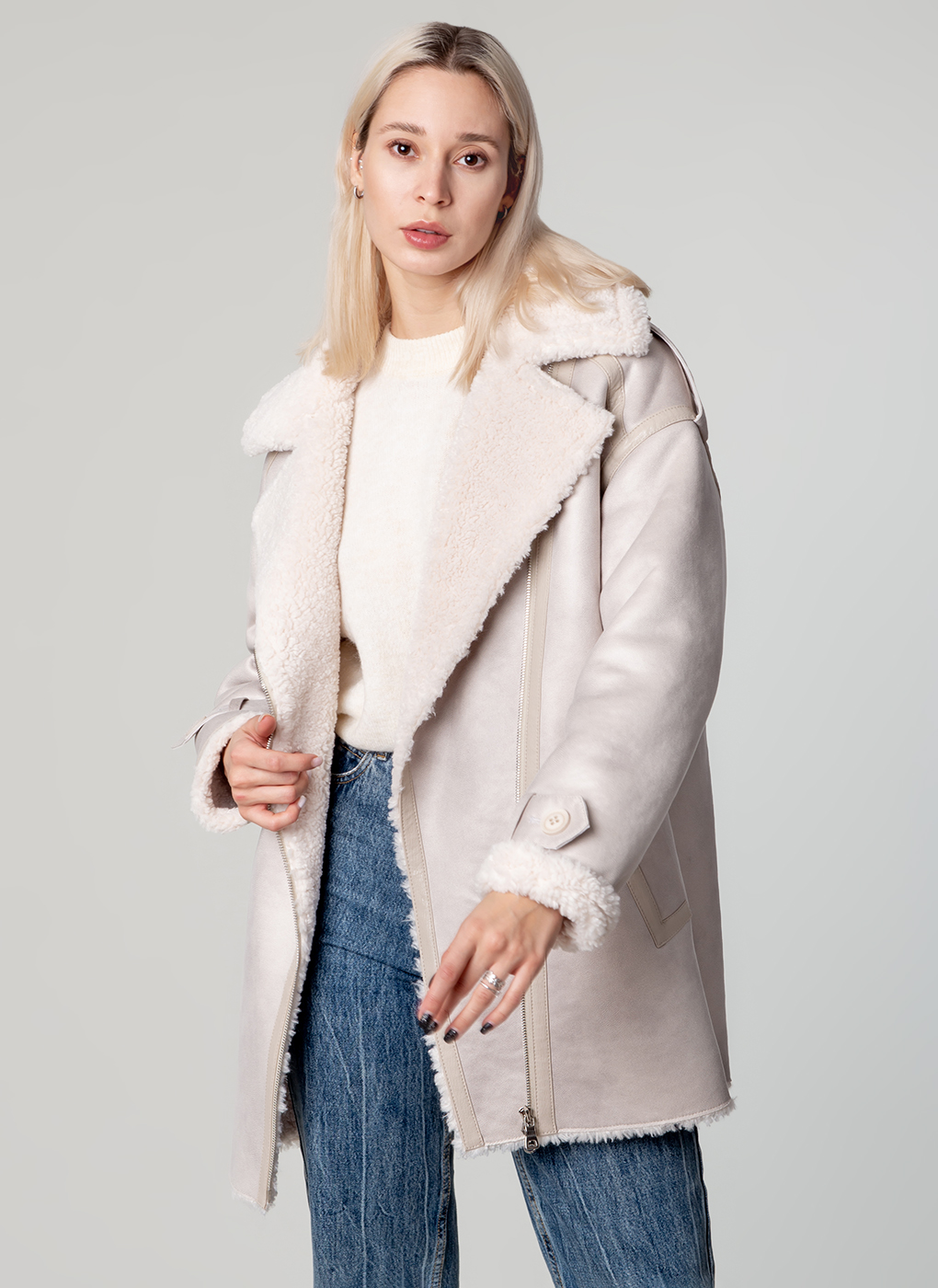 

Дубленка женская Каляев 64728 бежевая 48 RU, 64728