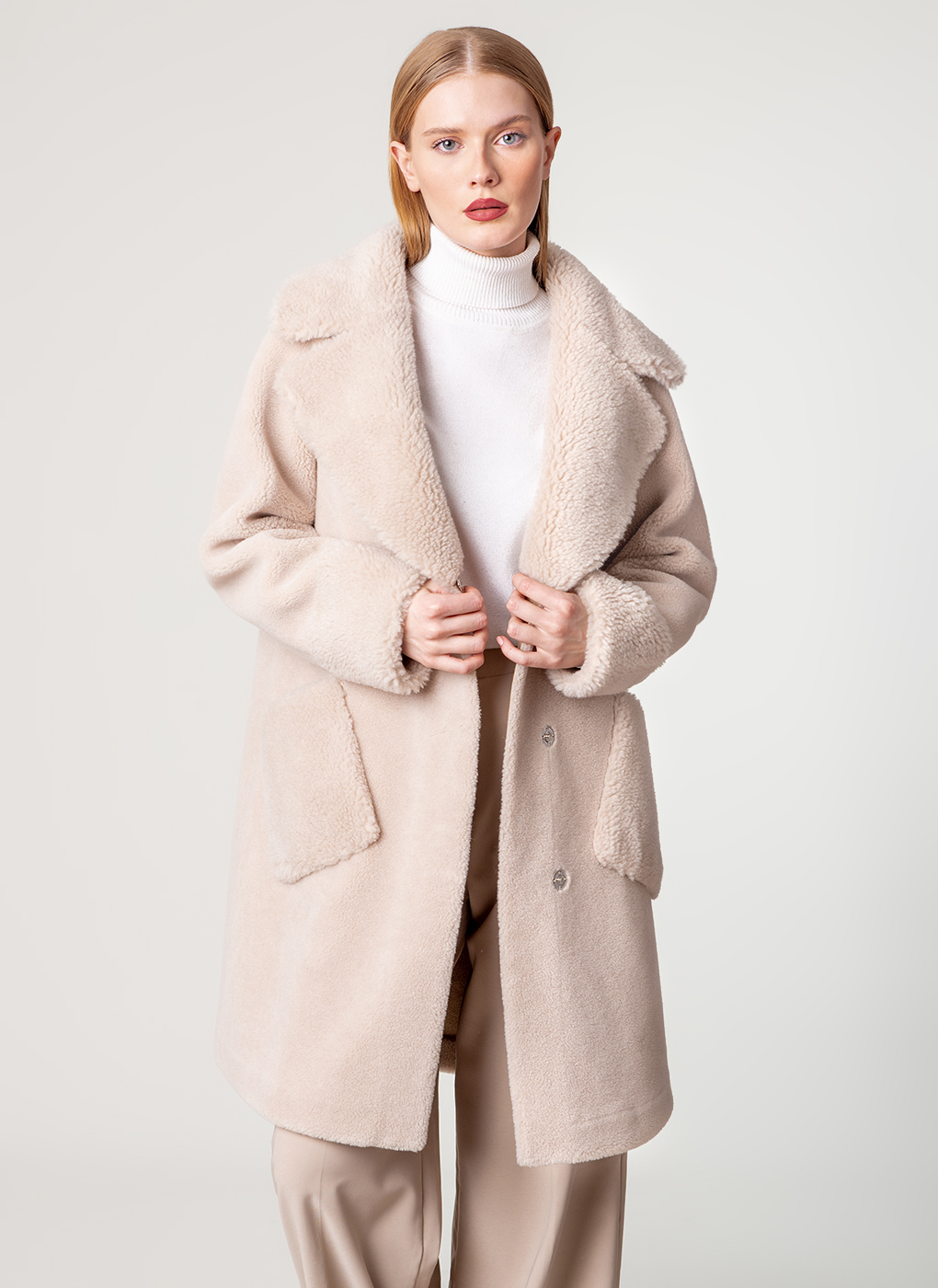 

Шуба женская Каляев 64971 бежевая 42 RU, 64971