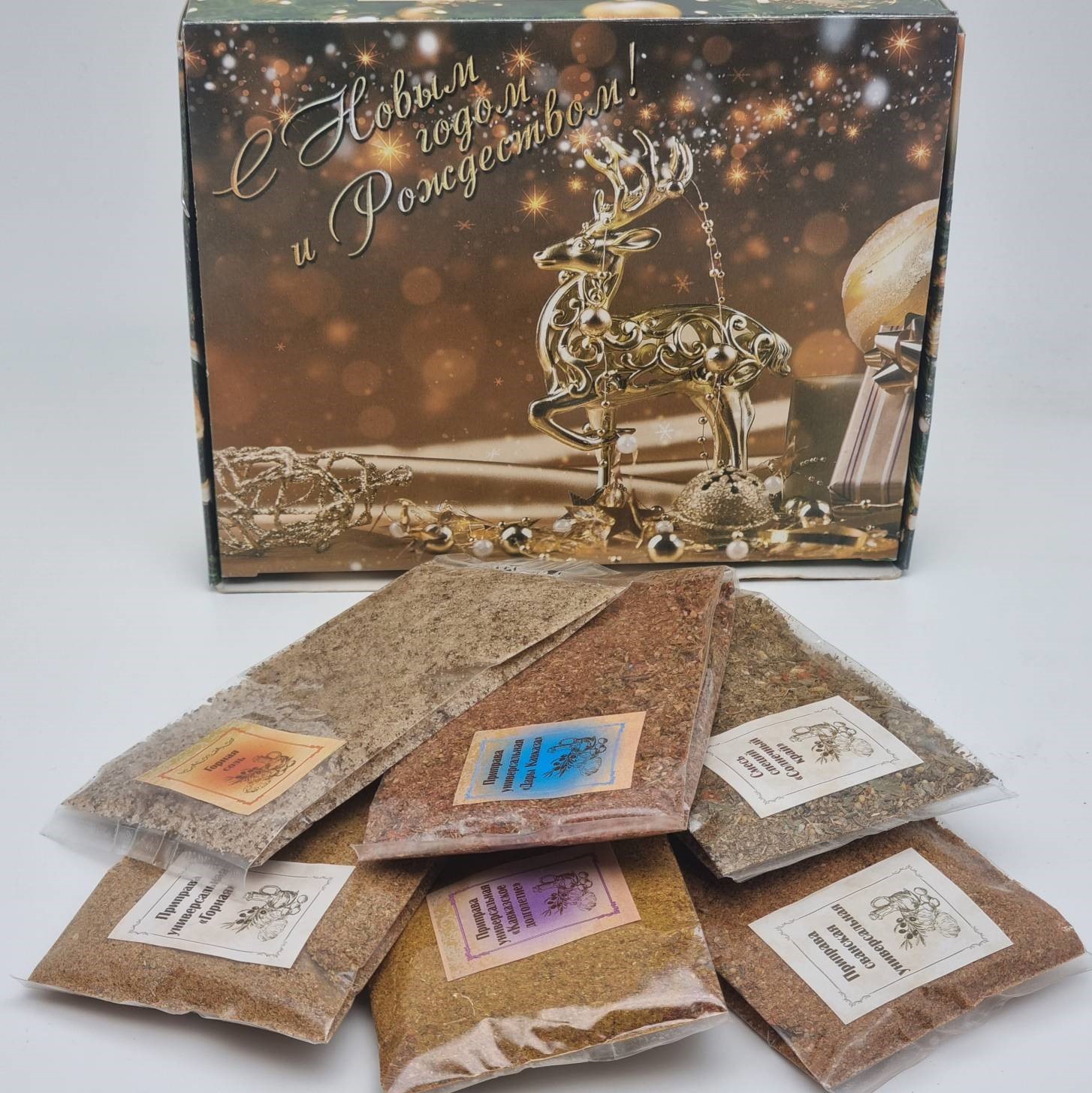 Ассорти специй Кладовая Кавказа Универсальный 2 с новым годом 300гр 520₽