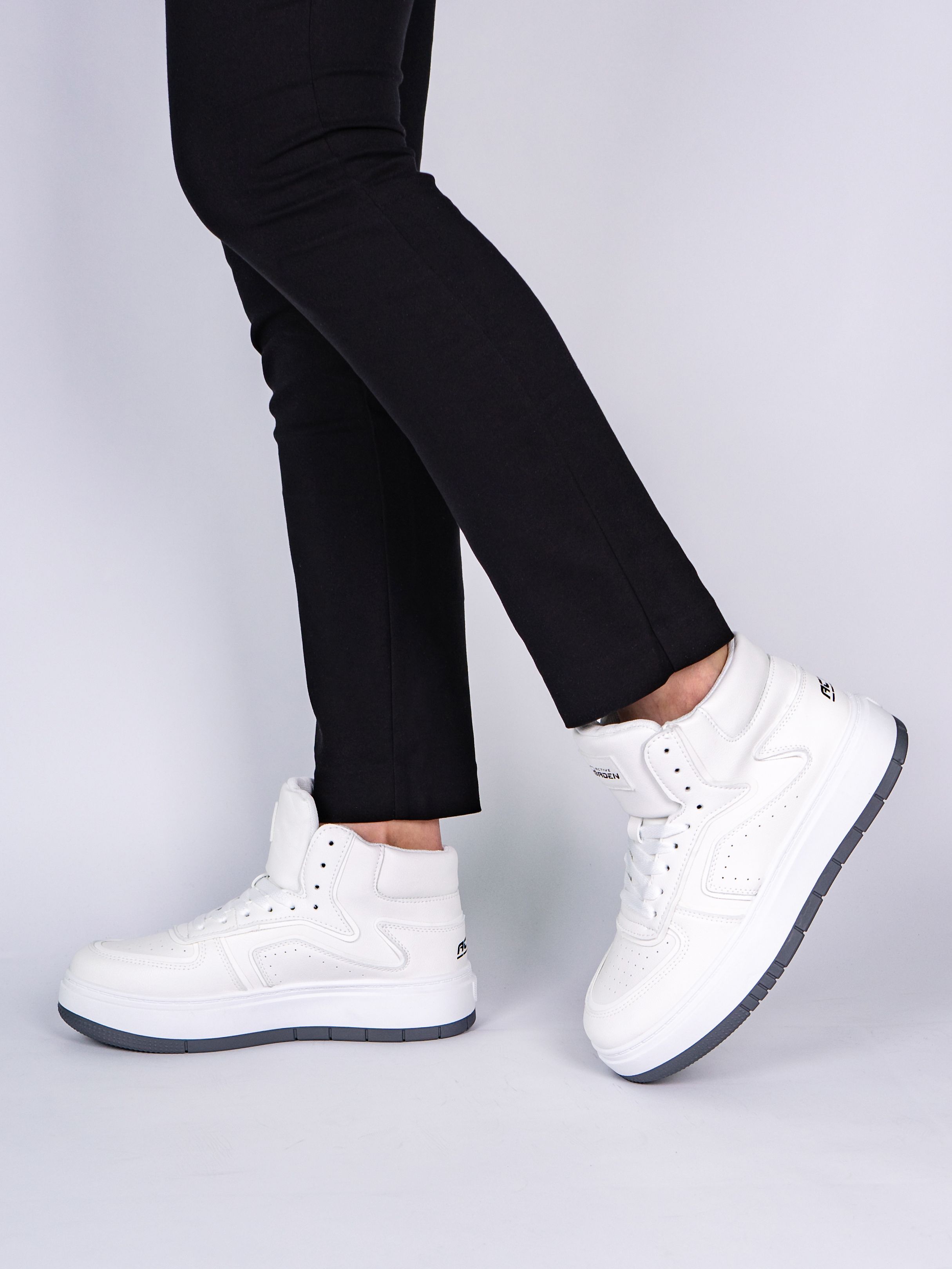 

Кроссовки женские Baden EQ002-041 белые 37 RU, Белый, EQ002-041