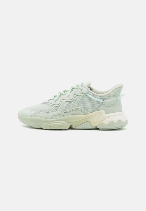 

Кроссовки женские Adidas Originals Ozweego белые 36 EU (доставка из-за рубежа), Белый, OZWEEGO