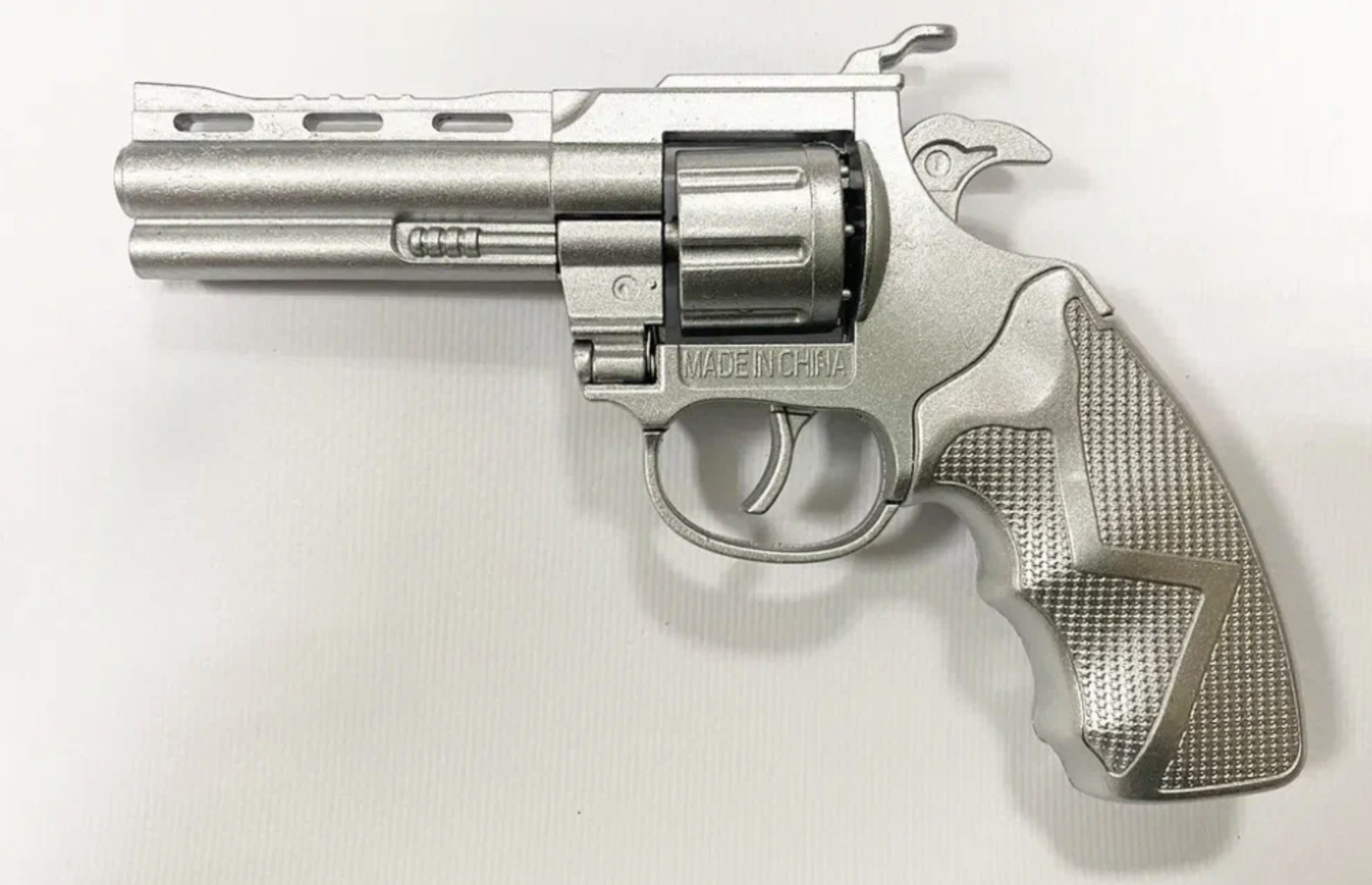 Игрушечный пистолет Matreshka Пугач с кобурой, металл, 72 пистона, серебристый