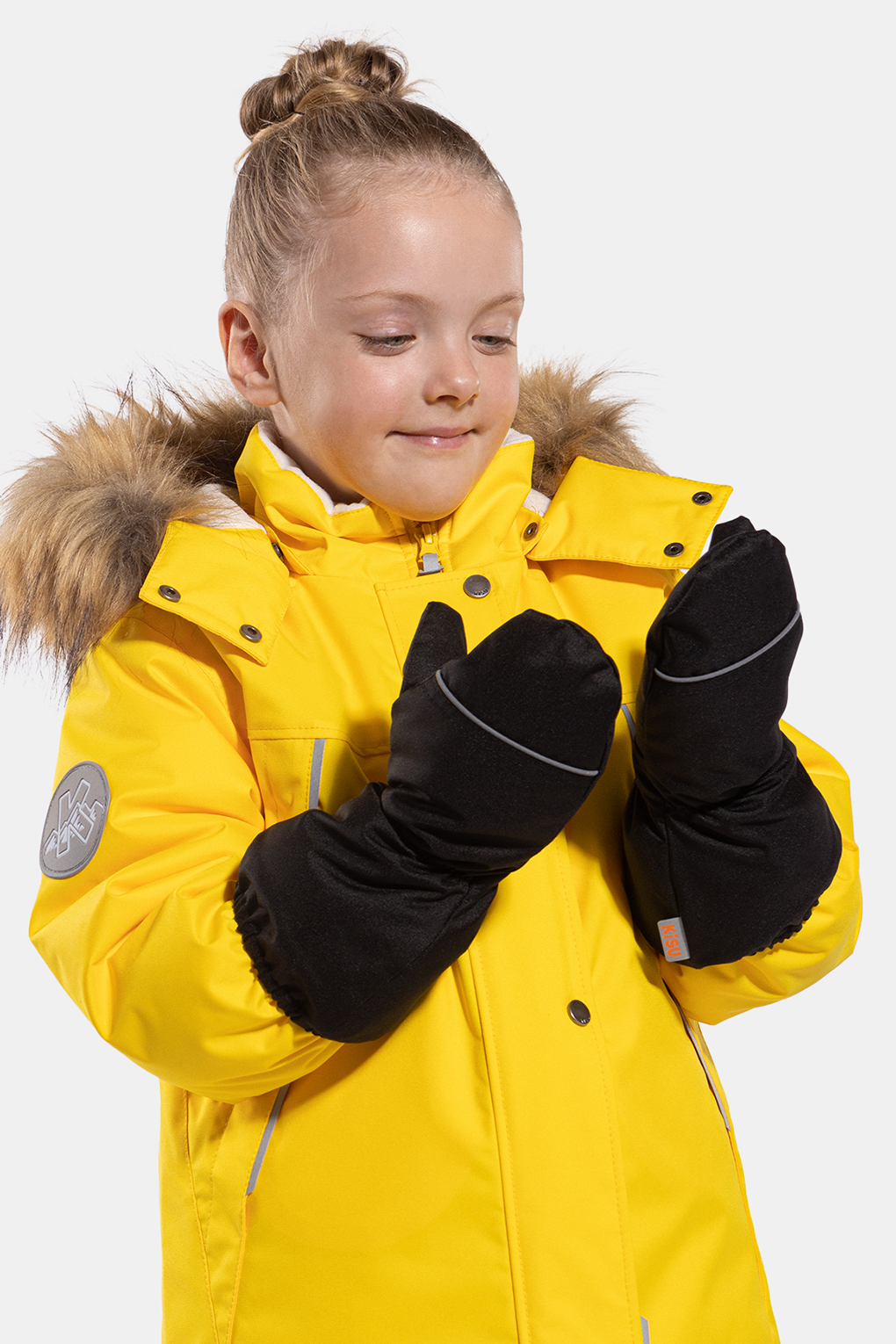 

Варежки детские Kisu W24-35601, черный, 8, W24-35601