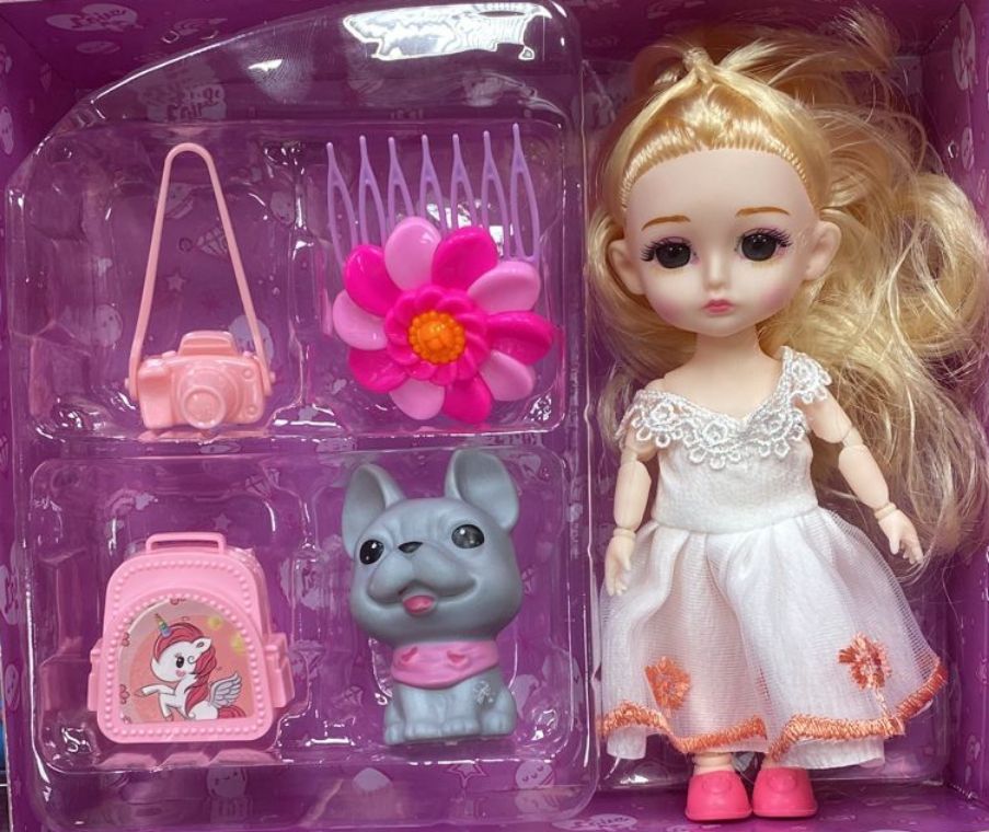 

Кукла шарнирная ИгроНика в белом платье с аксессуарами, собакой, 15 см