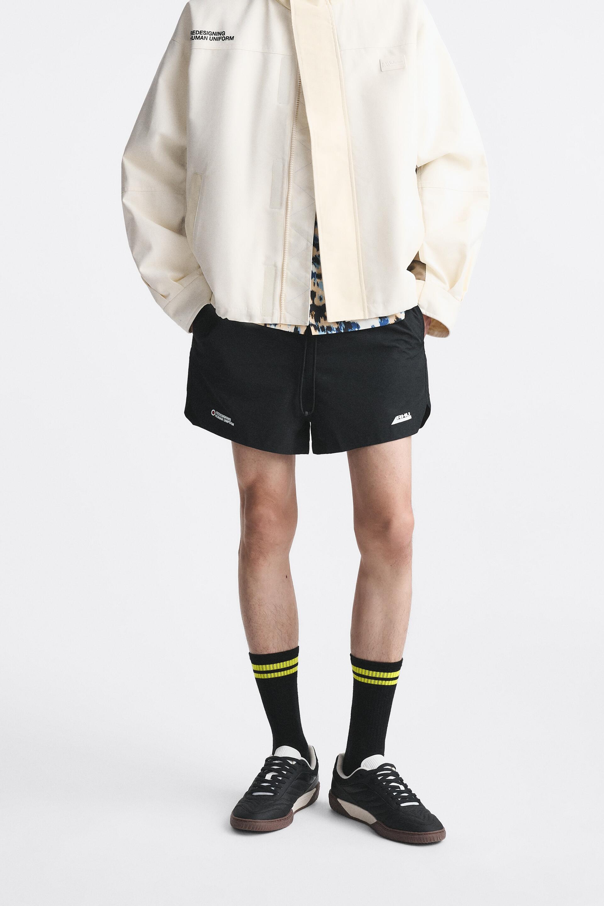 

Шорты мужские ZARA 01538415 черные M (доставка из-за рубежа), Черный, 01538415