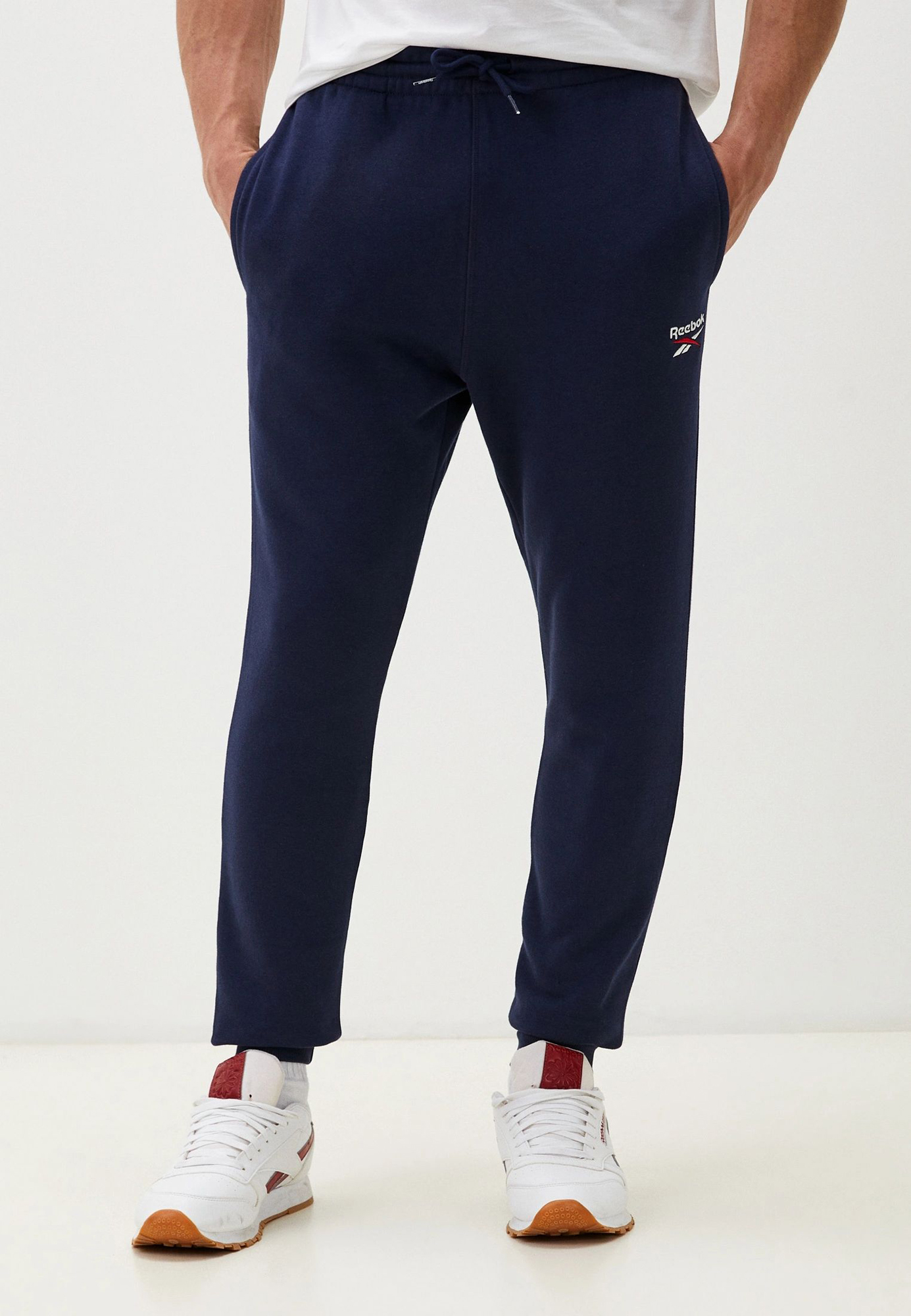 Спортивные брюки мужские Reebok Identity Small Logo Fleece Joggers 100202851 синие M 5012₽