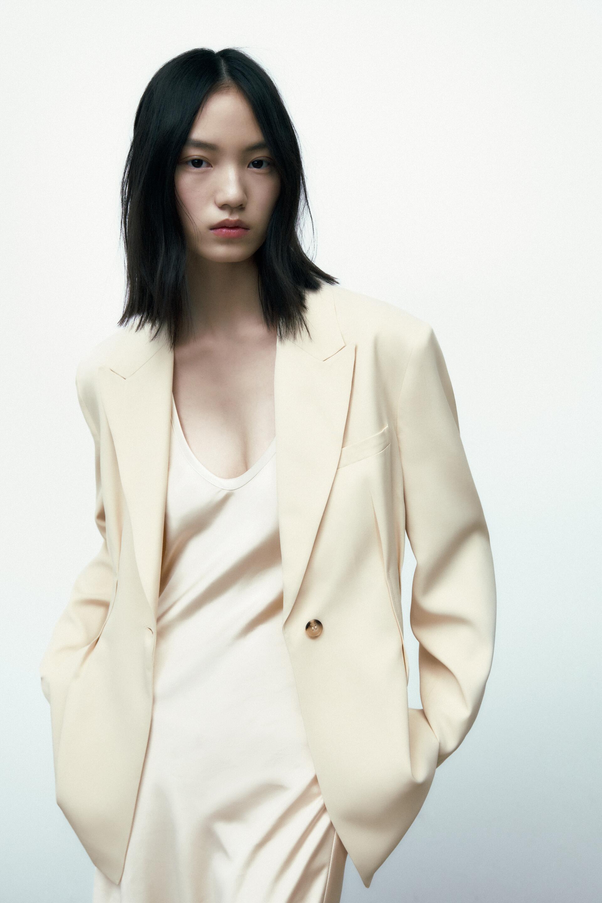 

Блейзер женский ZARA 02010884 белый XL (доставка из-за рубежа), 02010884