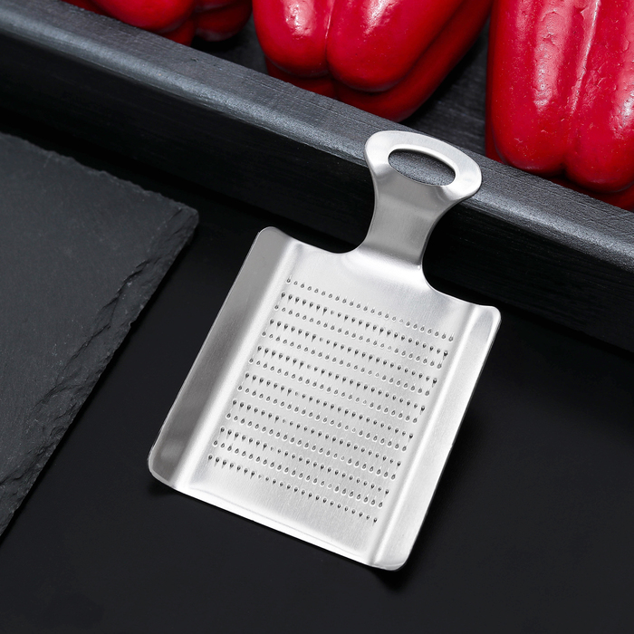 

Тёрка для цедры металлическая Доляна, 11x7,5x1,2 см, цвет серебряный, Серебристый