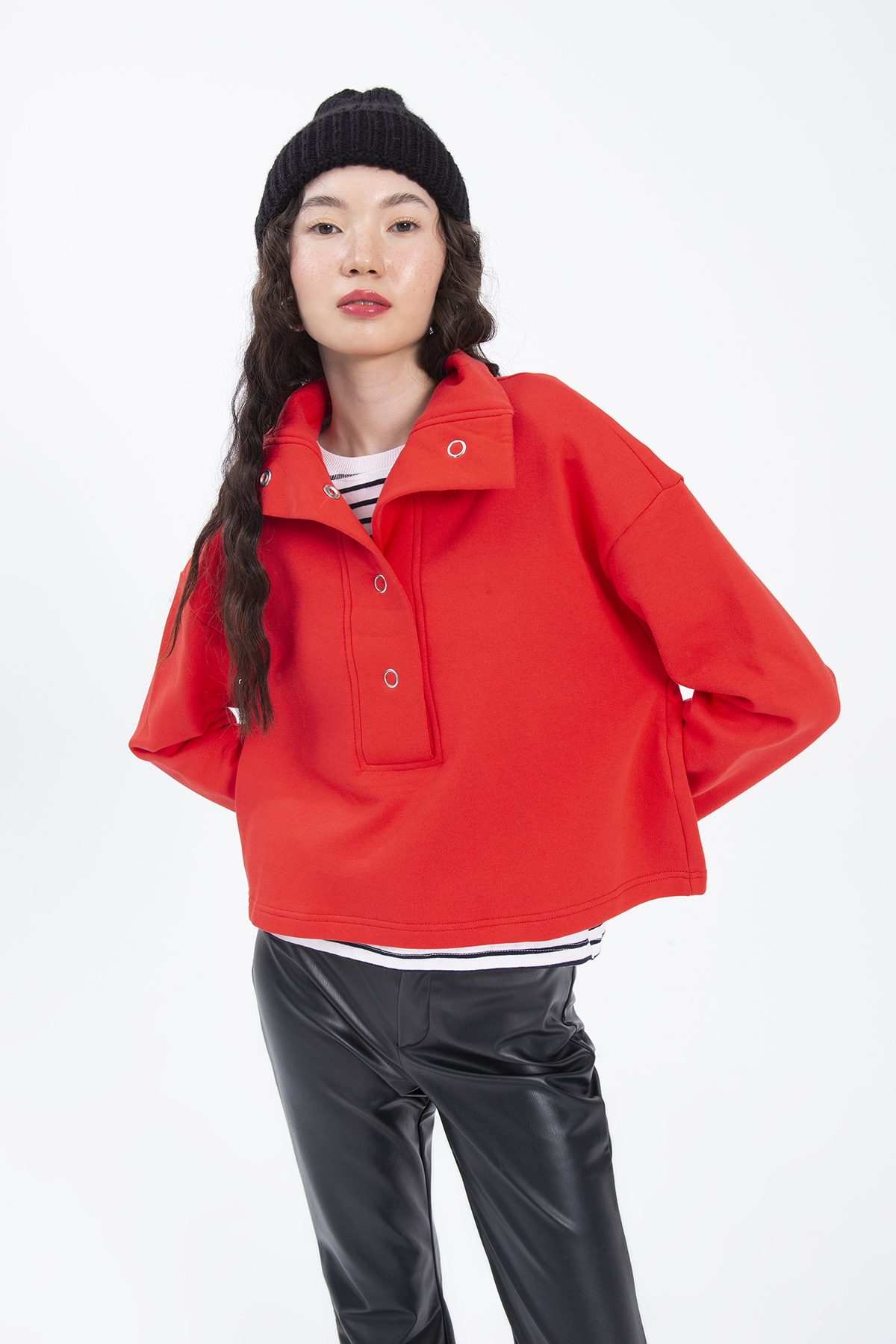 

Свитшот женский THE KUBRA 18562 красный XS, 18562