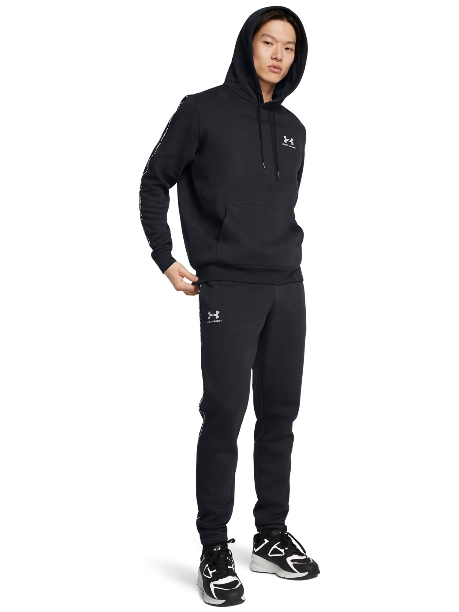 Брюки мужские Under Armour Icon Fleece Tapeing 1389358-001 черные 3XL