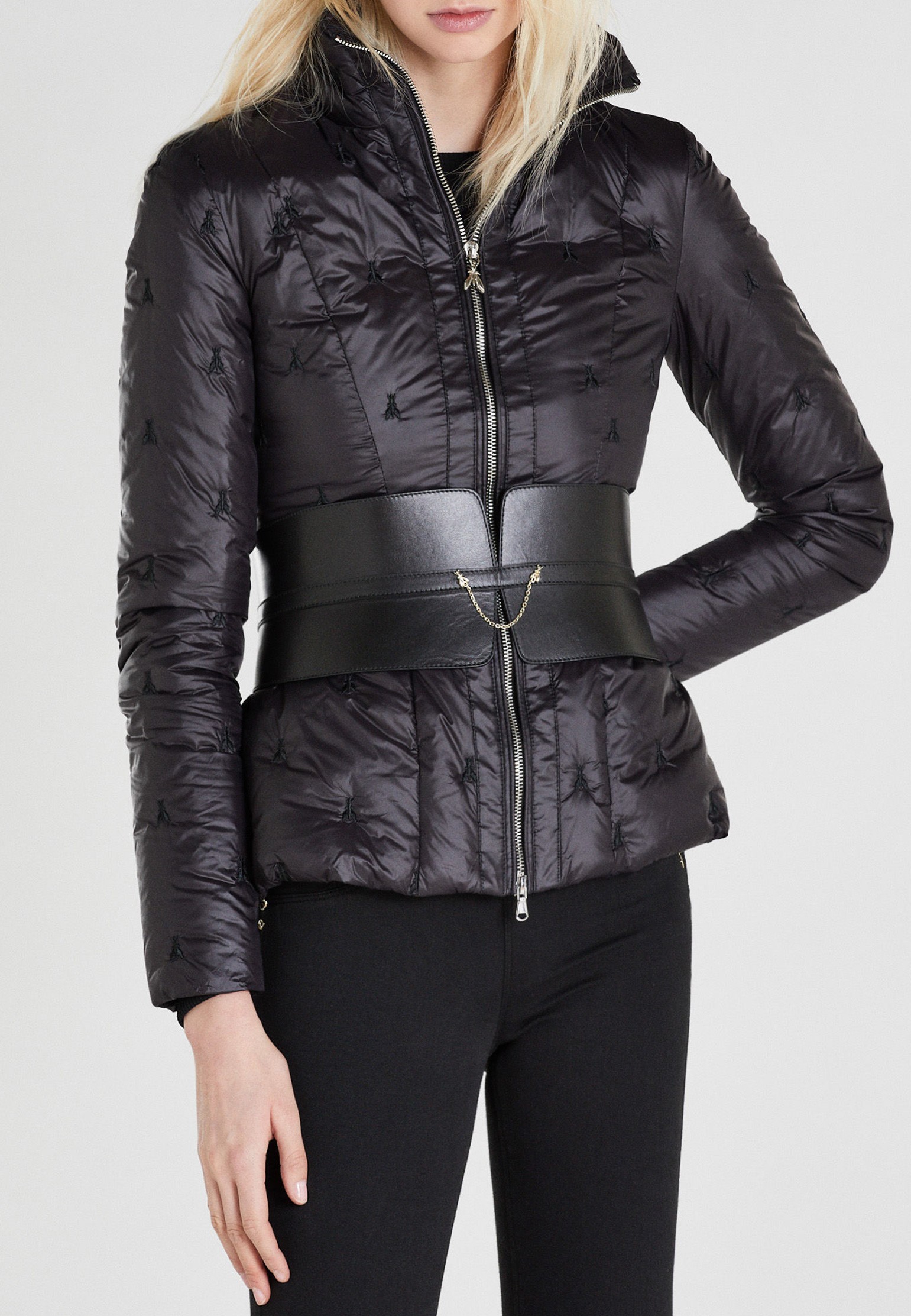 

Куртка женская Patrizia Pepe 125797 черная 42 IT, 125797