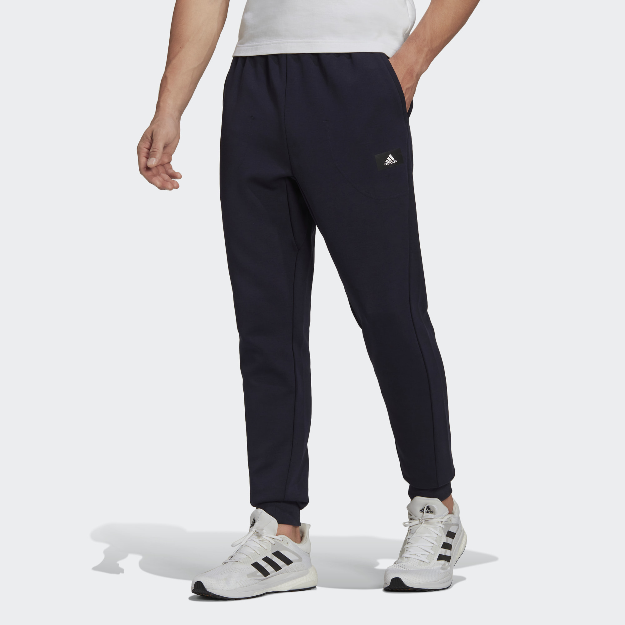 

Спортивные брюки мужские Adidas HA1420 черные L, Черный, HA1420