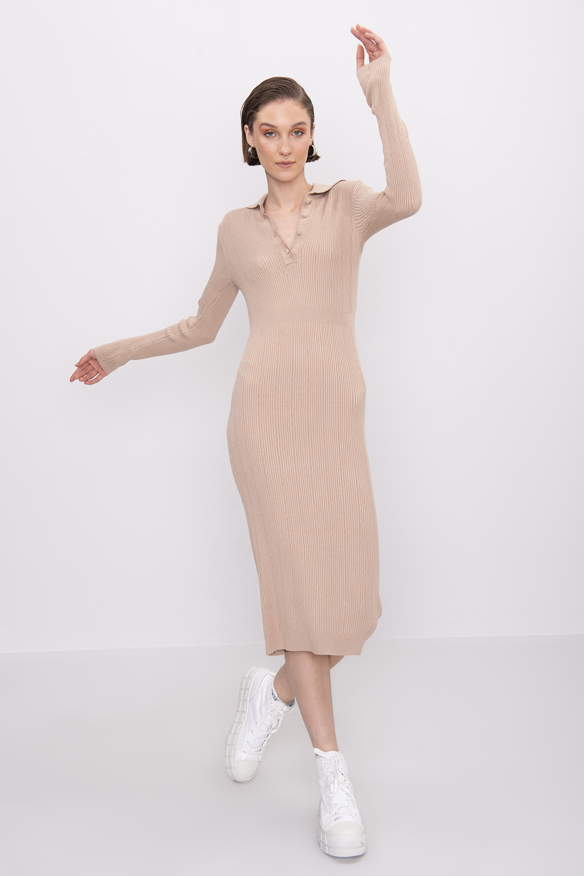 

Платье женское THE KUBRA 17379 бежевое S, Бежевый, 17379