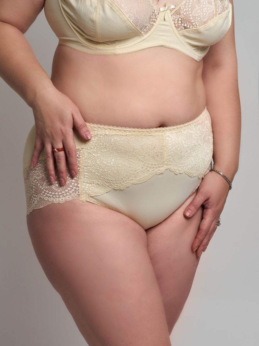 

Трусы женские Настроение женщины T00013 бежевые 4XL, Бежевый, T00013