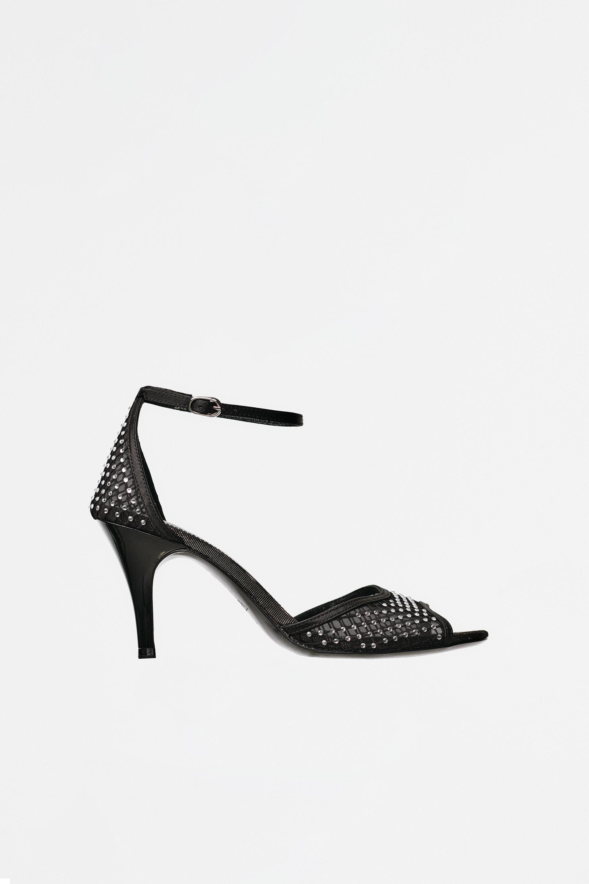 

Босоножки женские ZARA 14302010 черные 40 RU (доставка из-за рубежа), 14302010