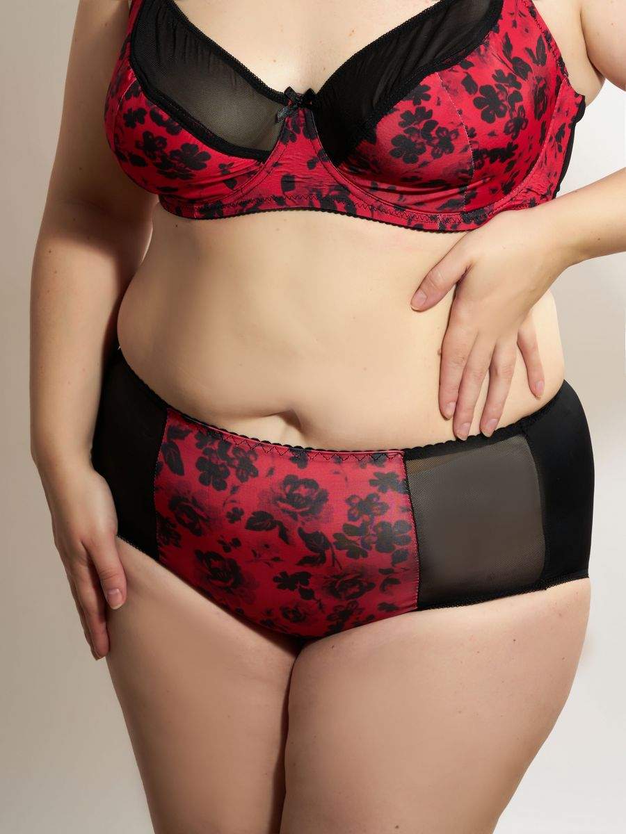 

Трусы женские Настроение женщины T00003 красные 4XL, Красный, T00003