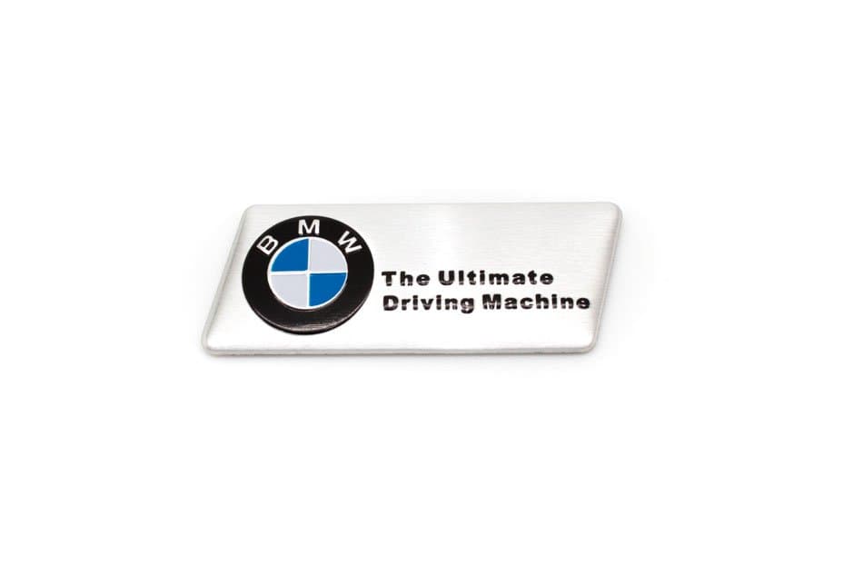 

Табличка BMW маленькая