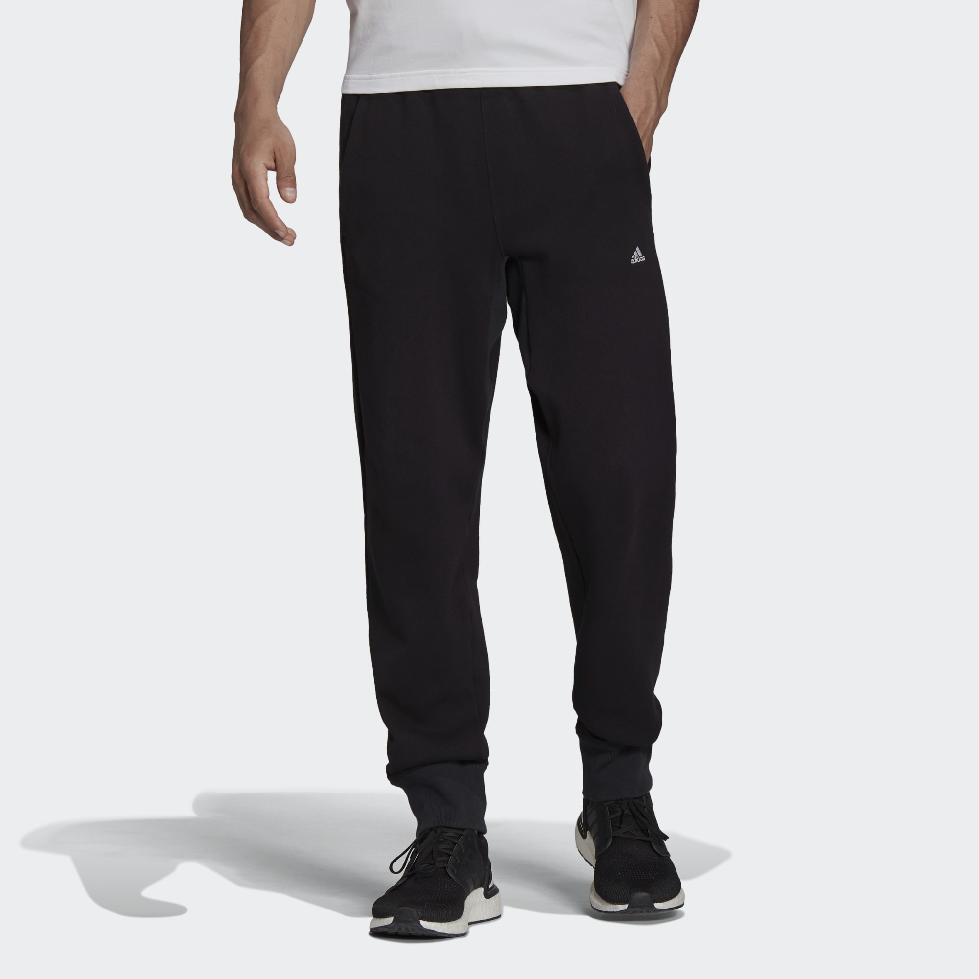 

Спортивные брюки мужские Adidas H45374 черные XL, H45374