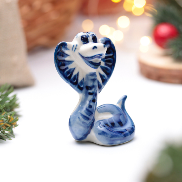 

Сувенир Кобра Зена, гжель, 7,3 см