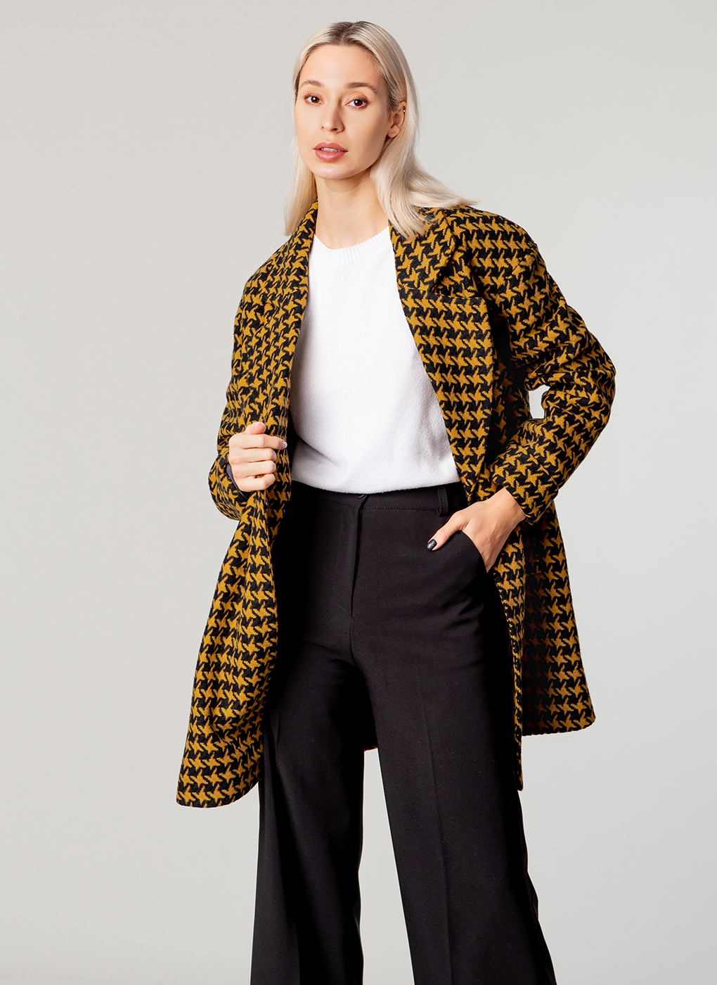 

Пальто женское Каляев 62941 коричневое 46 RU, Коричневый, 62941