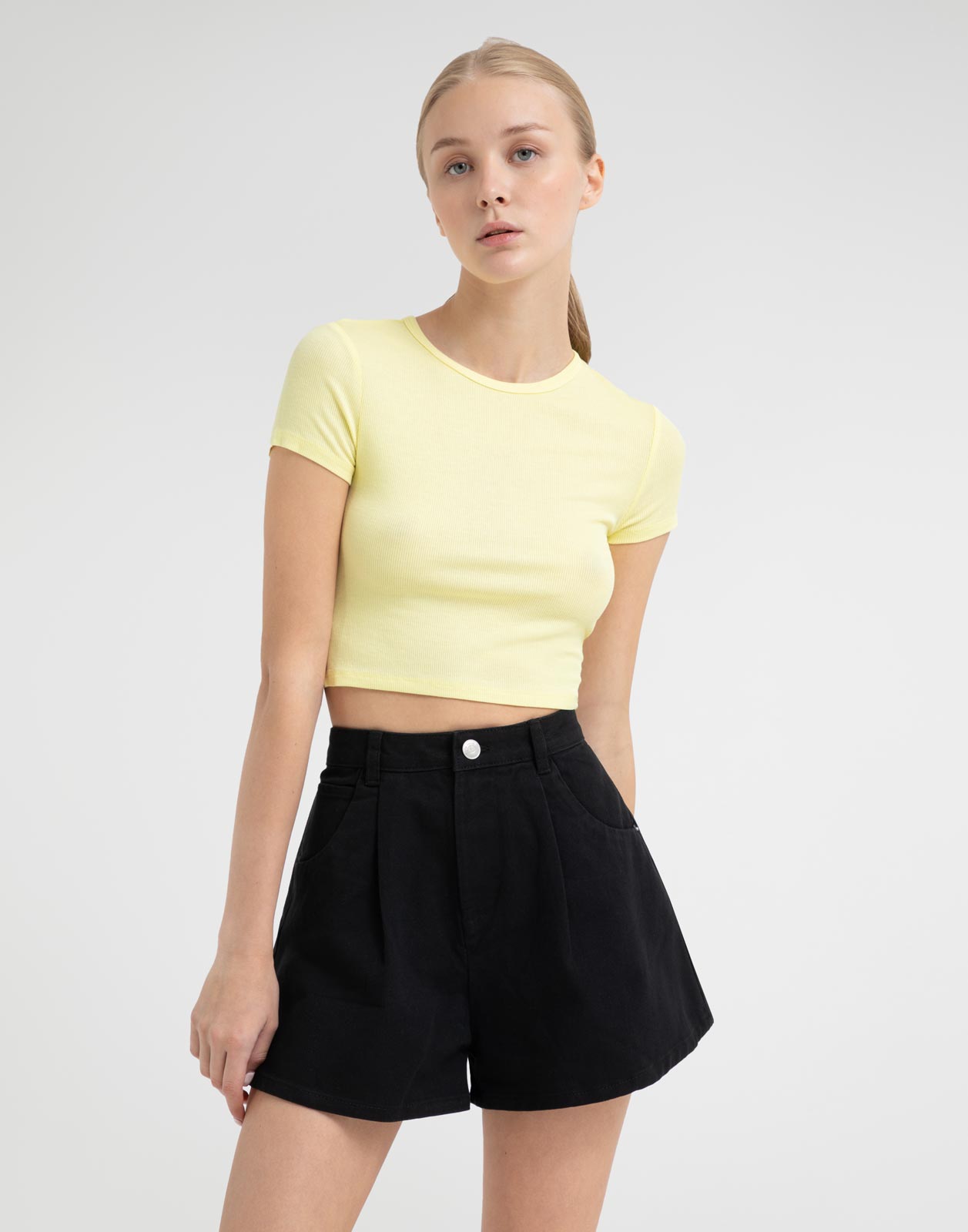 

Шорты женские Gloria Jeans GSH008532 черные 48 RU, Черный, GSH008532