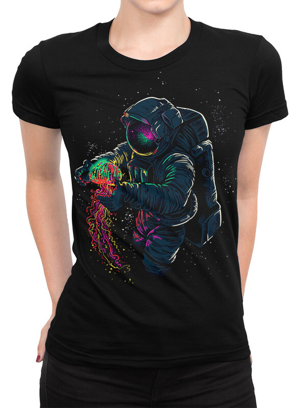

Футболка женская Dream Shirts Космонавт черная 3XL, Космонавт