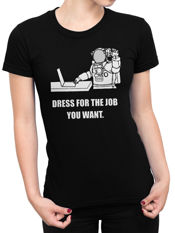 

Футболка женская Dream Shirts Космическая Одежда черная M, Космическая Одежда